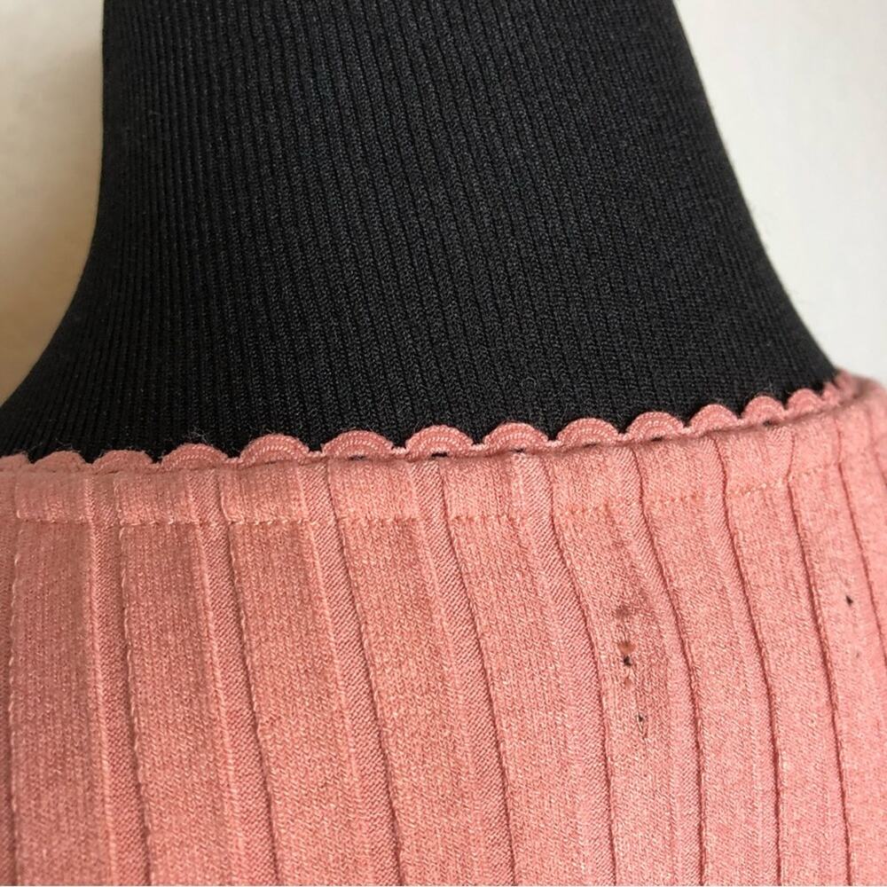 NBD pink ribbed knit v neck dress size Small - Picture 10 of 13